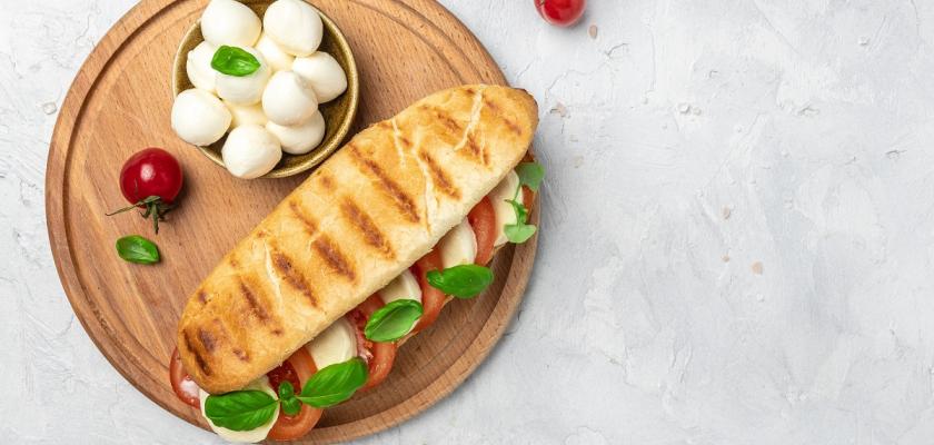 panini s mozzarellou